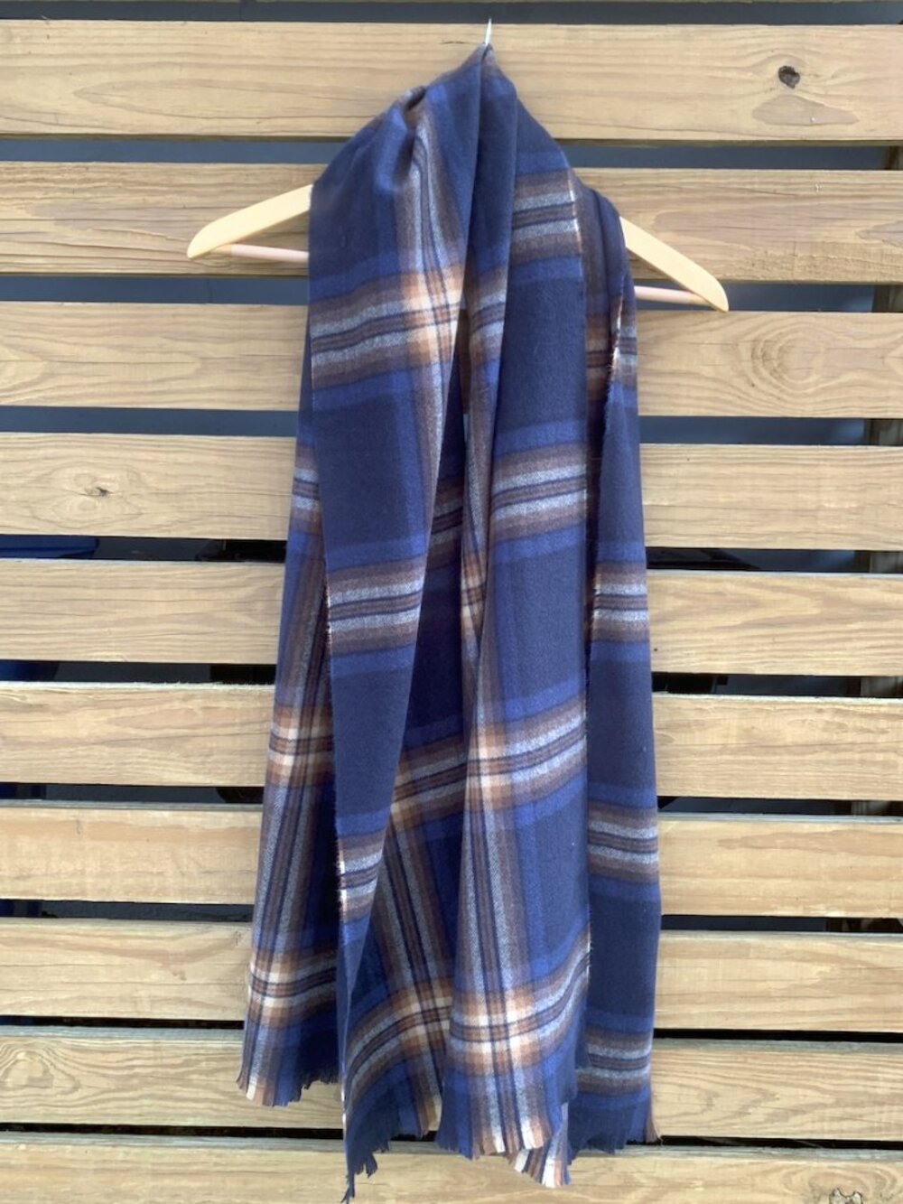 Beautiful Banana Republic Scarf